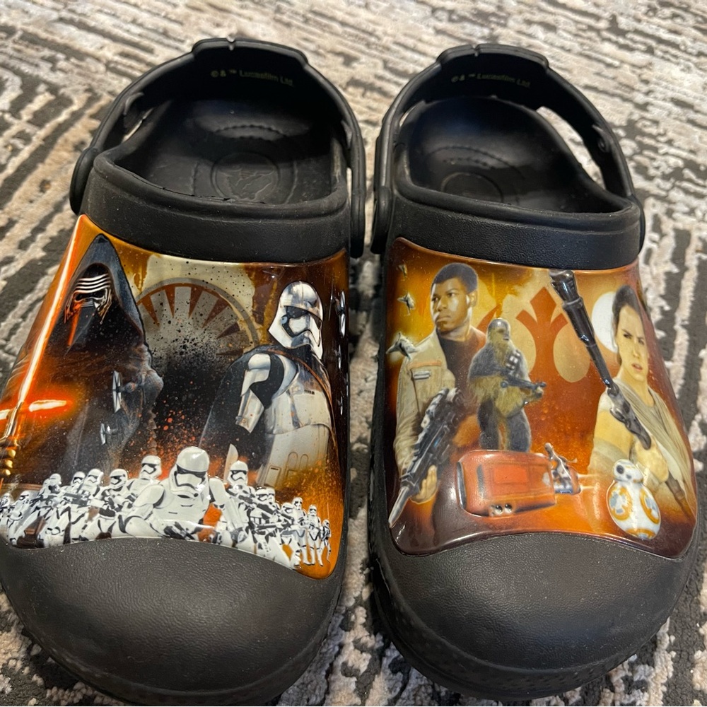 🌟Like New Star Wars Crocs🌟